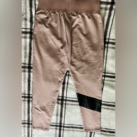 ELLY PISTOL SPANKY TIGHTS - Beige - Size Medium - Picture 5 of 7